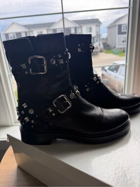 La CANADIENNE Black Studded Buckle Leather Moto Boots